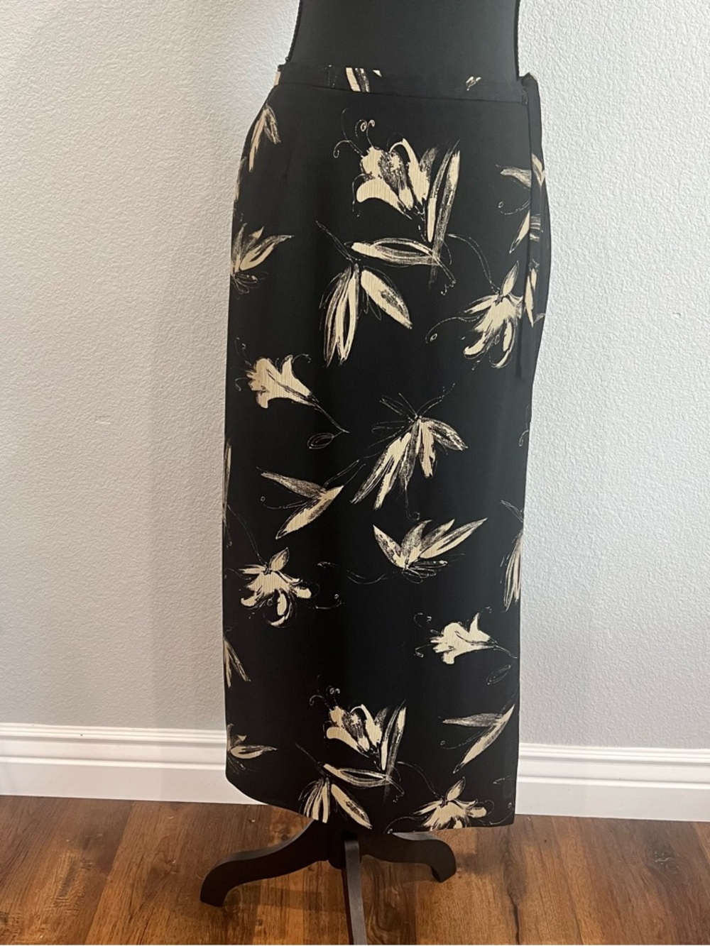 NY Collection Black Maxi Skirt with Cream Floral Print